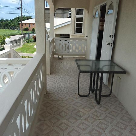 Hotel Super Breezy Cozynook ! Bridgetown Exterior foto